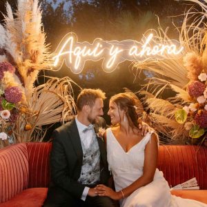 Neon para boda frase Aqui y ahora
